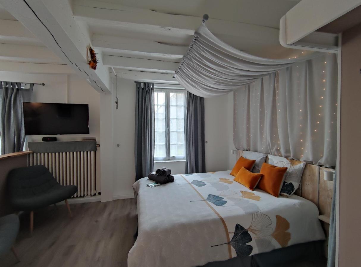 Atelier Des Sens 89 Bed & Breakfast Evry  Bagian luar foto